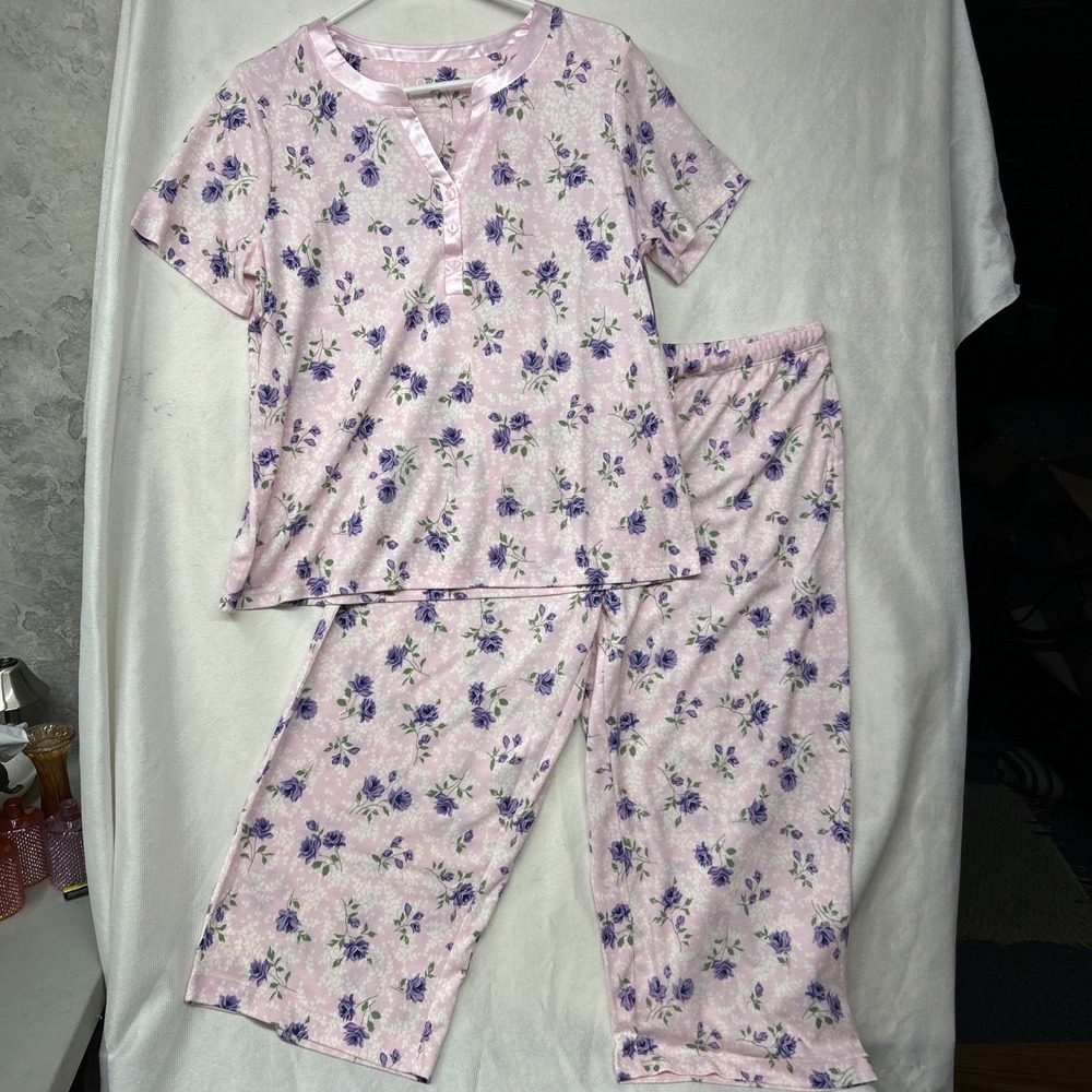 Ladies Adonna Sleepwear Petite PM Short Sleeve Top And Pants Pink Rosie Rose NWT